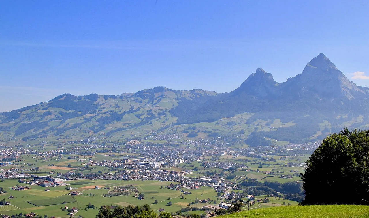 Schwyz mit den Mythen im Kanton Schwyz